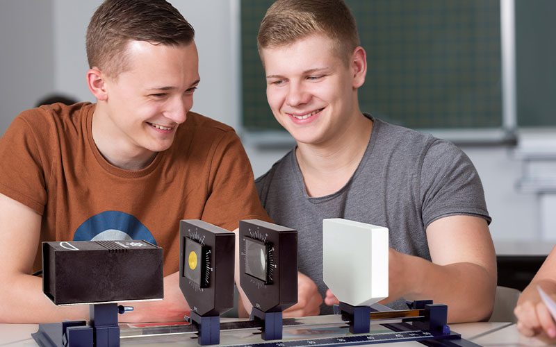 4_Physik_Startseite-800×500-1 Teaching Materials for Exciting Physics Lessons